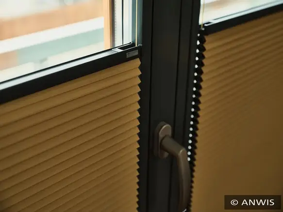 Plisees nach Maß, gelb