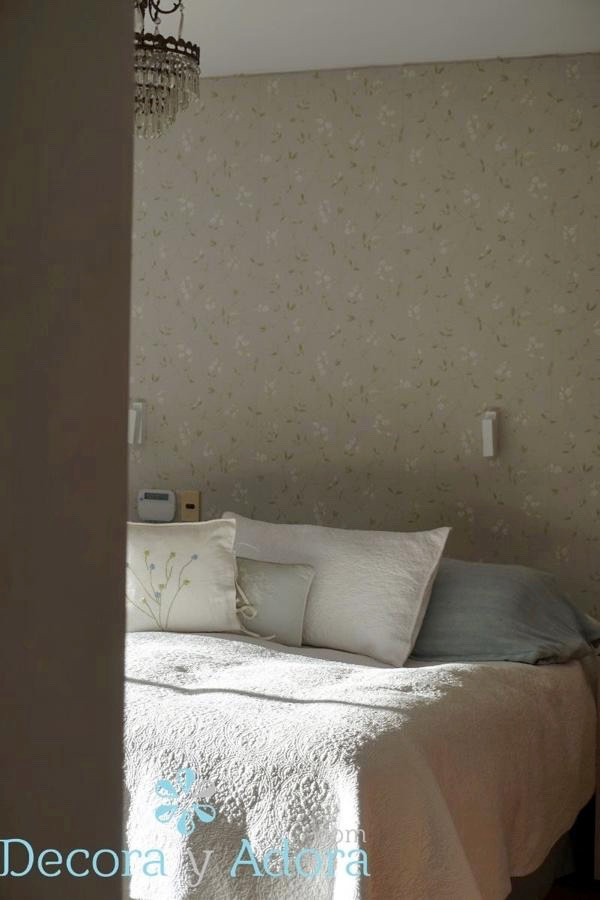 COJIN DELICADO CON FLORES A CROCHET