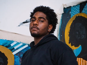 Eddion Whyms : Naviguer entre identité et émotion à travers l'art