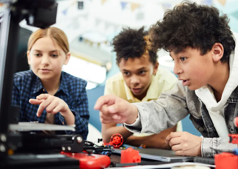 Rethinking High School: Why Naperville Families Are Looking Beyond the Traditional Model