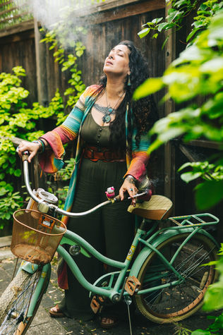 That Canna Soul Maria smokes amongst greenery