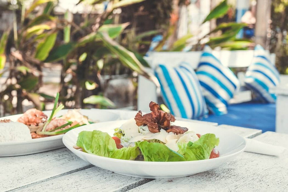 thai peanut lettuce boat wraps