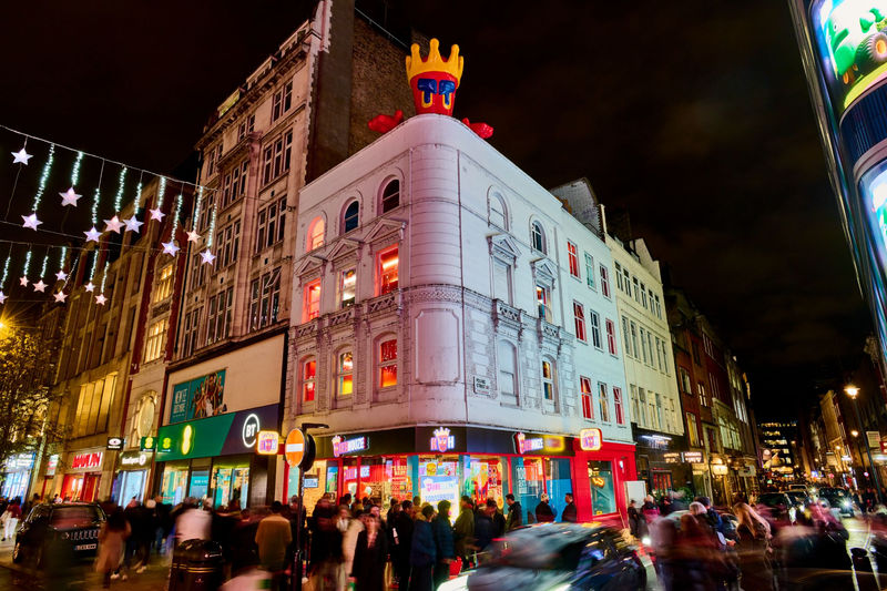 Late Night Feast: Uk’s Biggest Kebab Shop Becomes Oxford Street’s Only Fast Food Chain Open Until 3am - Kebhou