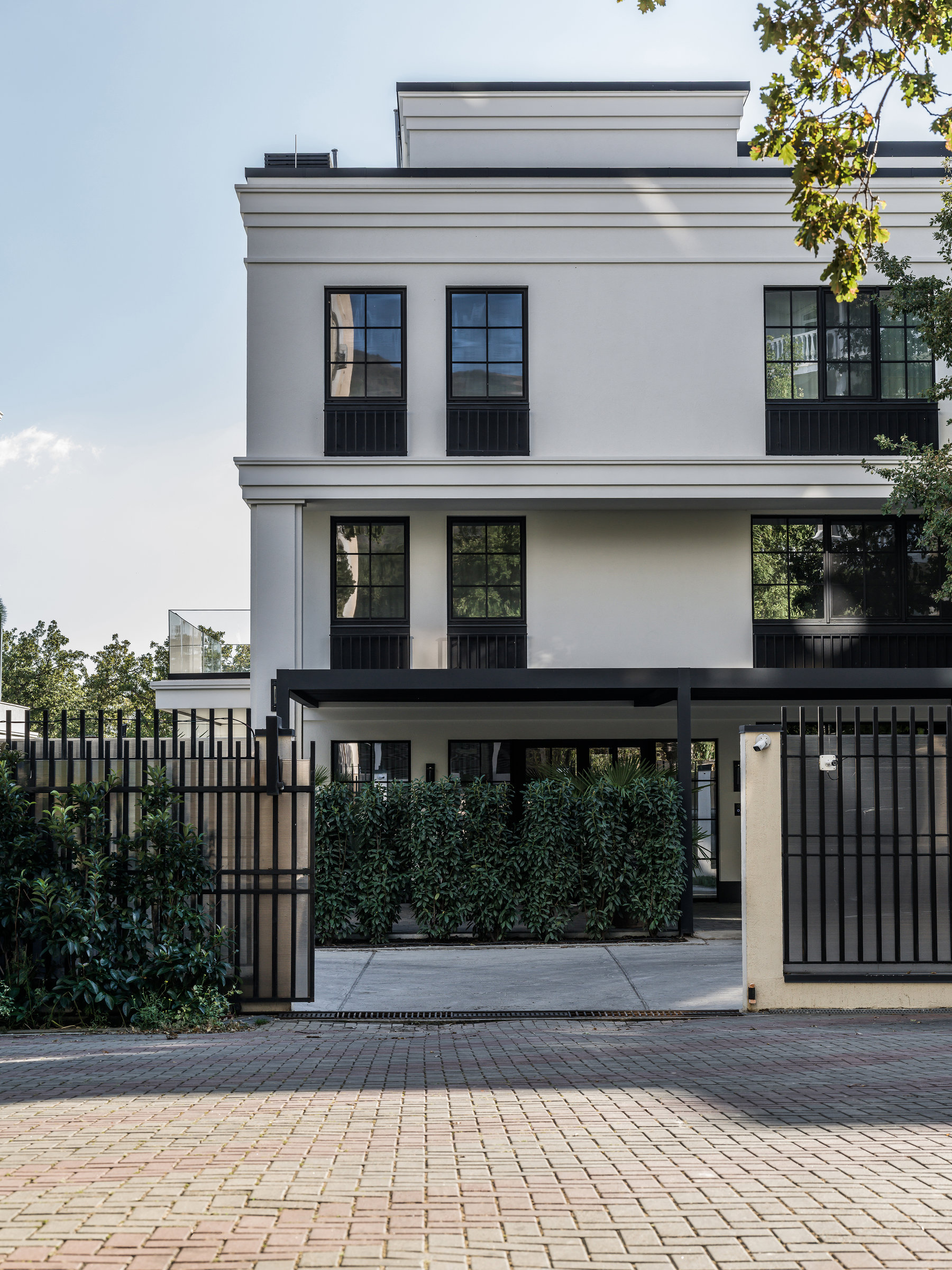 A Villa on the Black Sea Coast: A Home That Curates a Family’s Journeys