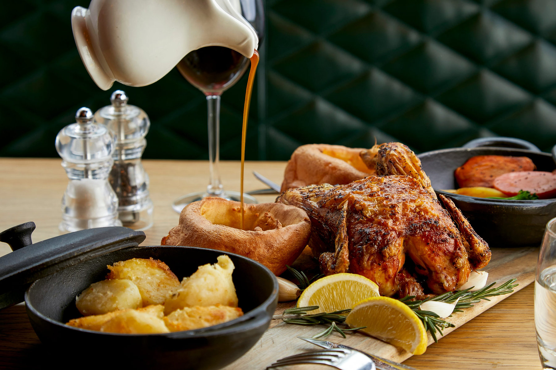 Cosy Sundays Find a Home at Smith’s Bar & Grill