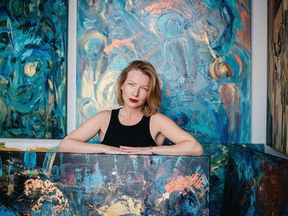 Do You See the Same Colour I See? Simona Ray on Portraiture, Presence, and the Art of Truly Seeing