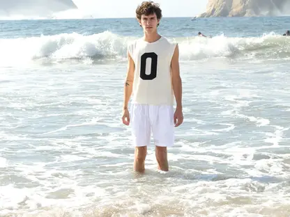 His Must-Haves for Those Late Summer Getaways