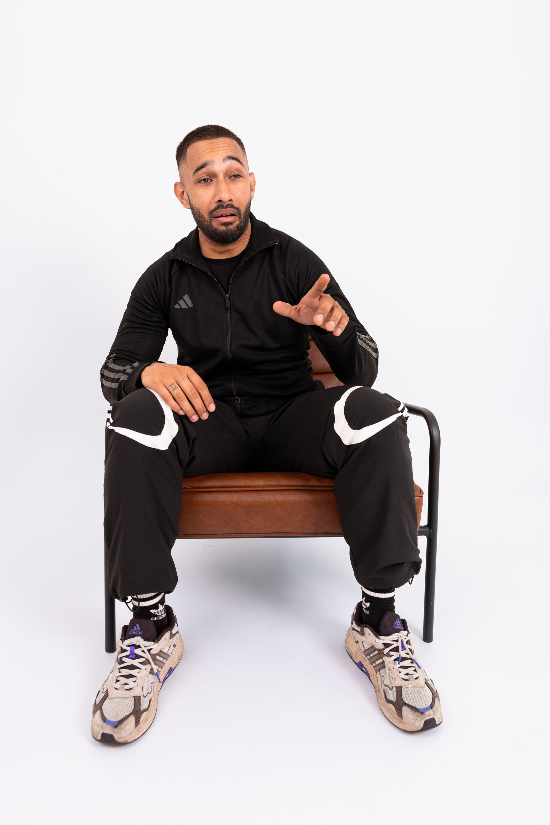 Mixing Nostalgia and Wit: Nathan Jonathan set to take Edinburgh Fringe by Storm with 'A Small Town Northern Ta