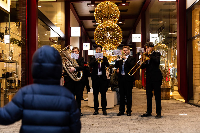 Islington Square Rings in the Festive Season with Style and Flair