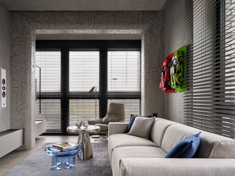 Alexander Tischler Transforms Moscow Apartment into a Contemporary Art Haven