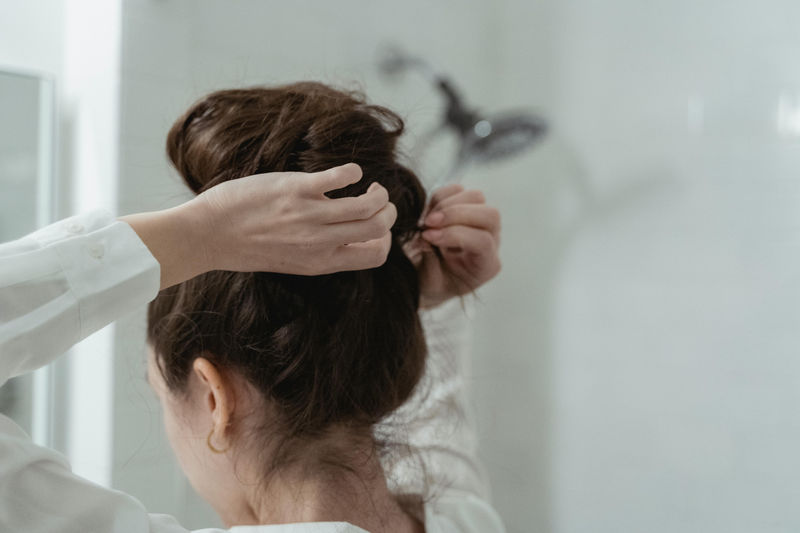 10 Festive Party Hairstyles to Try This Season