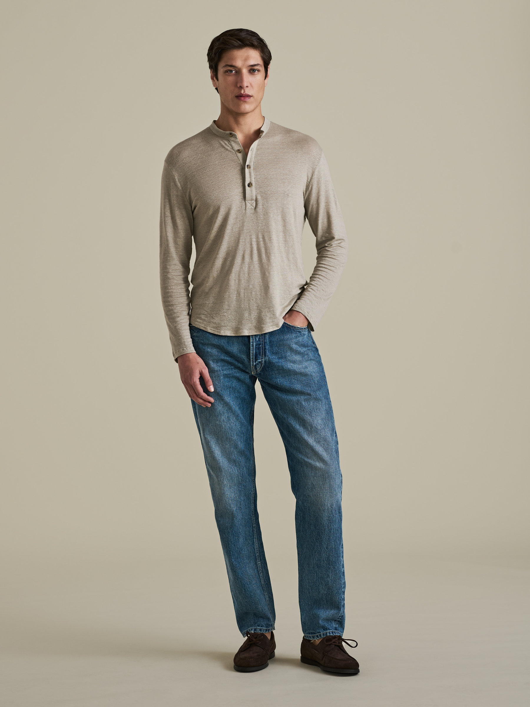 Thom Sweeney’s SS25 Collection Brings Miami Flair to Effortless Luxury