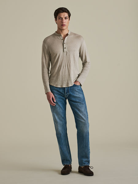Thom Sweeney’s SS25 Collection Brings Miami Flair to Effortless Luxury