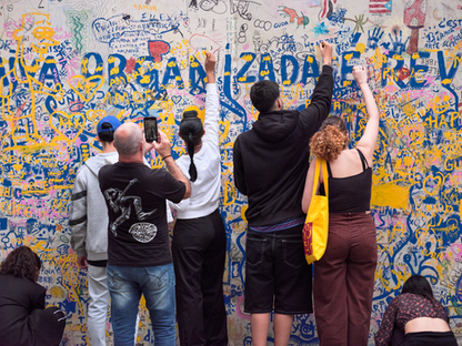 Oscar Murillo transforms DAS MINSK into a living experiment of exchange and visibility