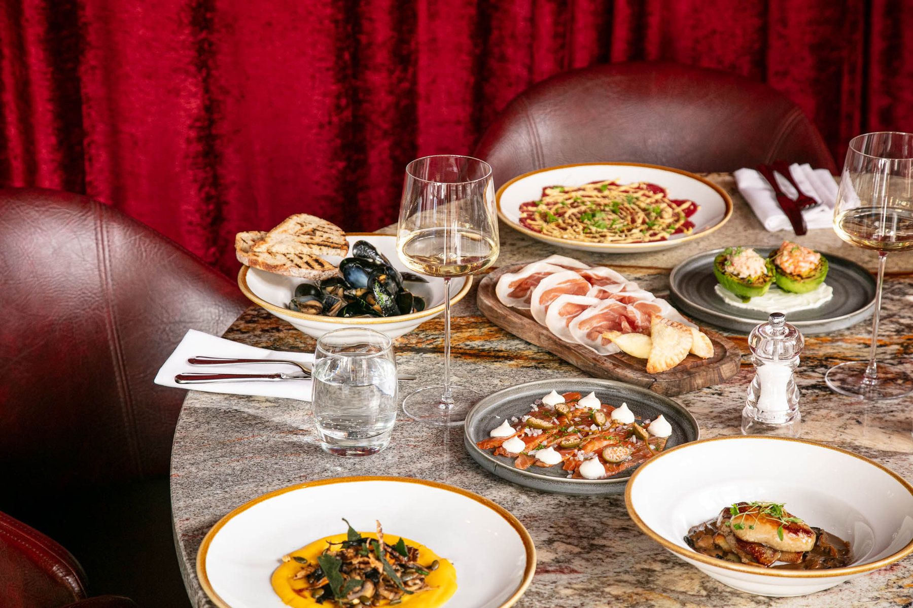 Smith's Bar & Grill Introduces an Exquisite Tasting Menu Experience