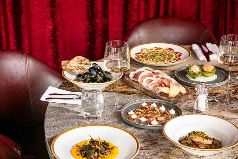 Smith's Bar & Grill Introduces an Exquisite Tasting Menu Experience