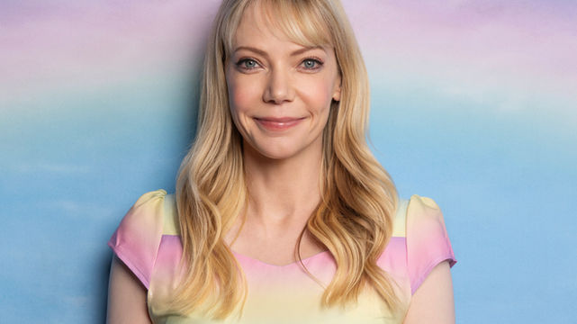 Riki Lindhome brings Dead Inside to Soho Theatre