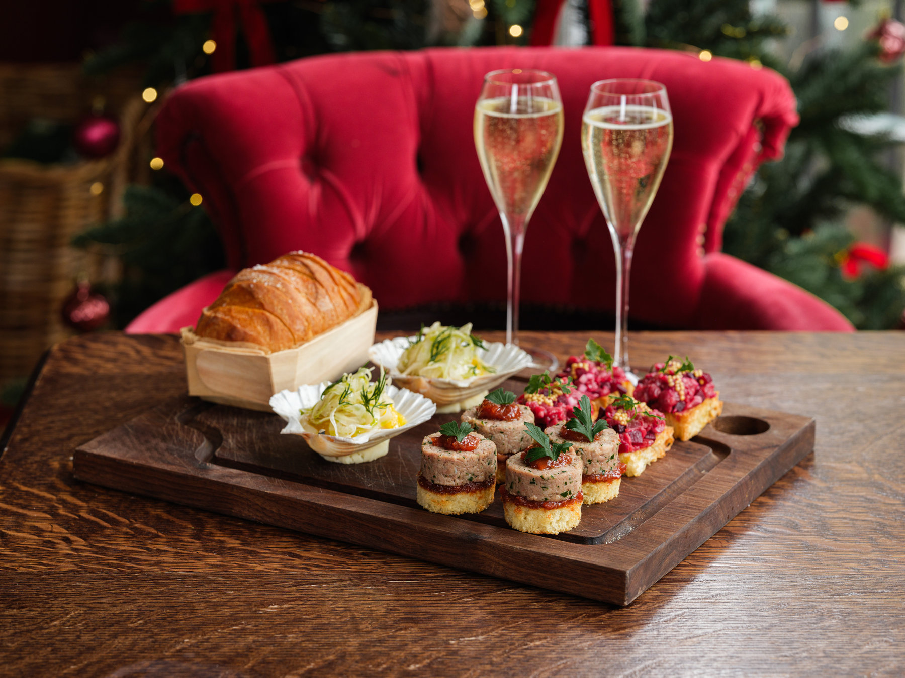 A Season of Indulgence and London Charm at The Cadogan Arms, The George and The Hound