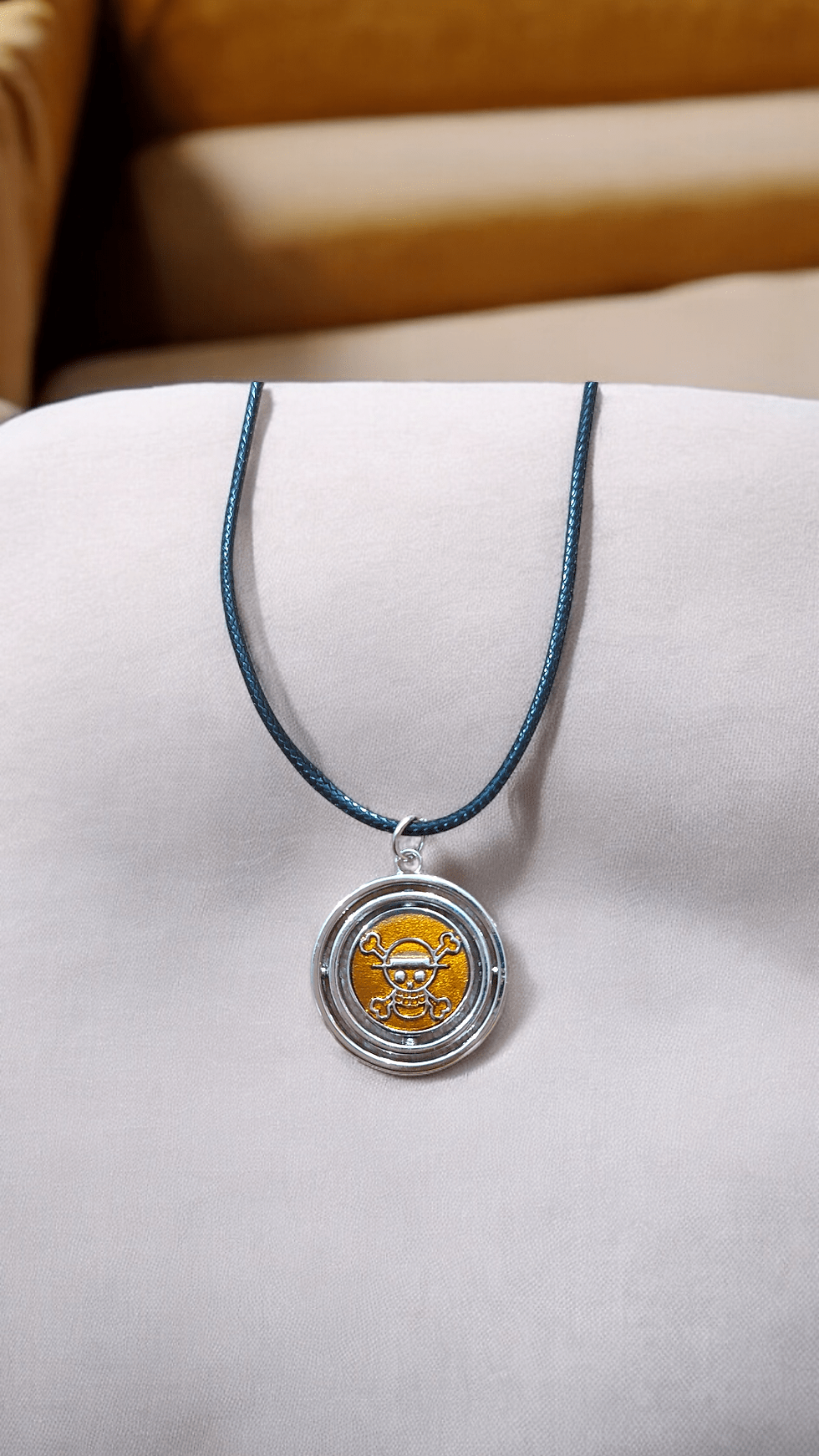 Thumbnail: Naruto Rotating Necklace