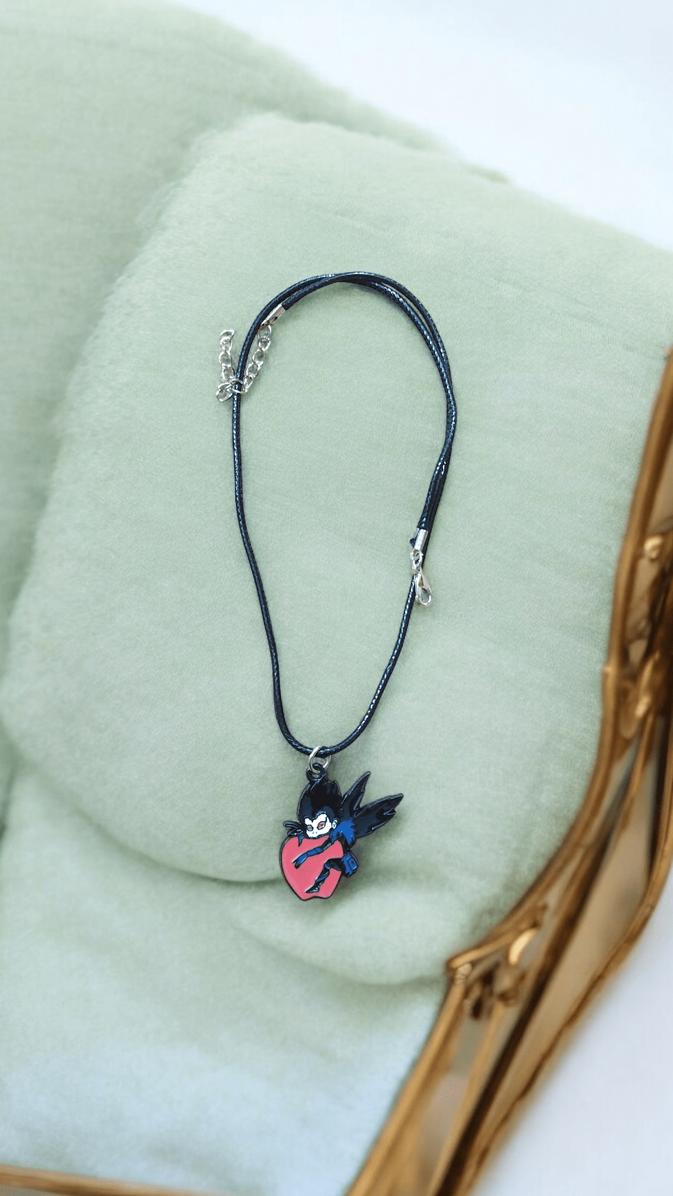 Thumbnail: Deathnote Ryuk Necklace