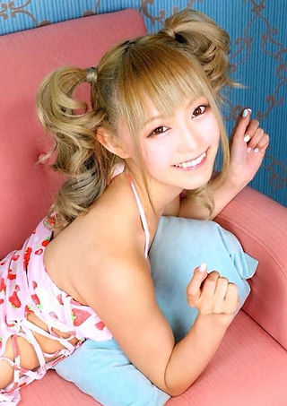 亜桜みくり