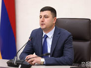 Սրբազանի մասով հանգիստ եմ` խնդիր չունի նստելու, ես մտածում եմ Մայր Աթոռի դեմ այլանդակ արշավի դրսևորման և բարոյականության աննախադեպ անկման մասին․ Աբրահամյան