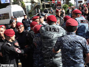 Ձերբակալված քաղաքացիներին ոստիկանության տարբեր բաժիններում պարտադրում են հայտնել հեռախոսի գաղտնաբառը. Հայտարարություն