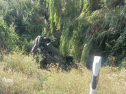 Քեթի գյուղի մոտակայքում «Mercedes-Benz»-ը դուրս է եկել ճանապարհի երթևեկելի հատվածից և շրջվել ձորը