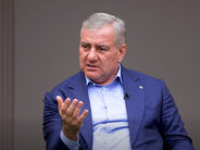 Այս մարդն անամոթաբար ամսի 28-ին զորահանդես է անում, ի՞նչն է ցույց տալու, որ 3 պшտերա՞զմ բերեց մեր երկրի գլխին. Սամվել Կարապետյան