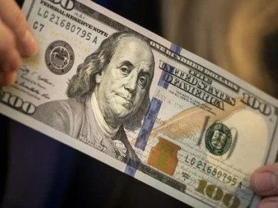 Կեղծ 100 դոլարանոցներ իրացրած անձինք կալանավորվել են. կնոջ նկատմամբ կիրառվել է տնային կալանք