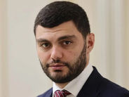«Ժողովուրդ». Ձուկ մականունով հայտնի Դավիթ Առաքելյանը հեռանում ԱԺ-ից խոշոր կրիպտոարժույթներով և չգրանցված գույքի օտարմամբ