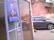 Գաղտնի նկարահանումներով բացահայտվել է, որ թաղապետարանի աշխատակիցները խանութների վրա փակցրել են ՔՊ-ի պաստառները. FIP