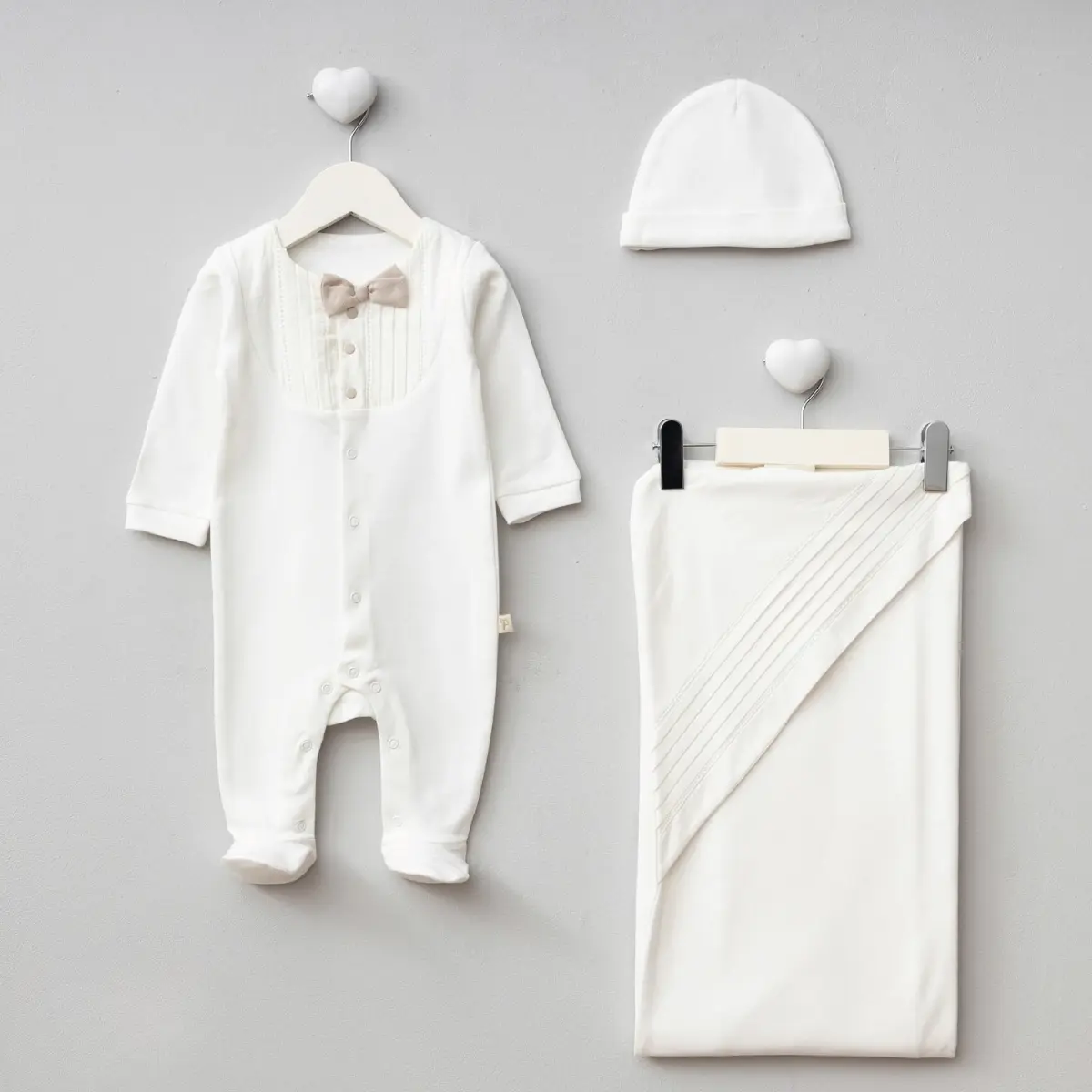 Classic Baby Boy Tuxedo Romper & Blanket Set – 0-3 Months