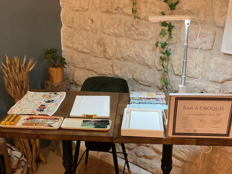 Le setup de l’artiste live : quand votre table devient une scénographie