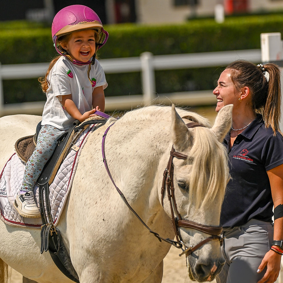 Pony club La Candelaria. Equitacion en Chicureo para los mas pequeños