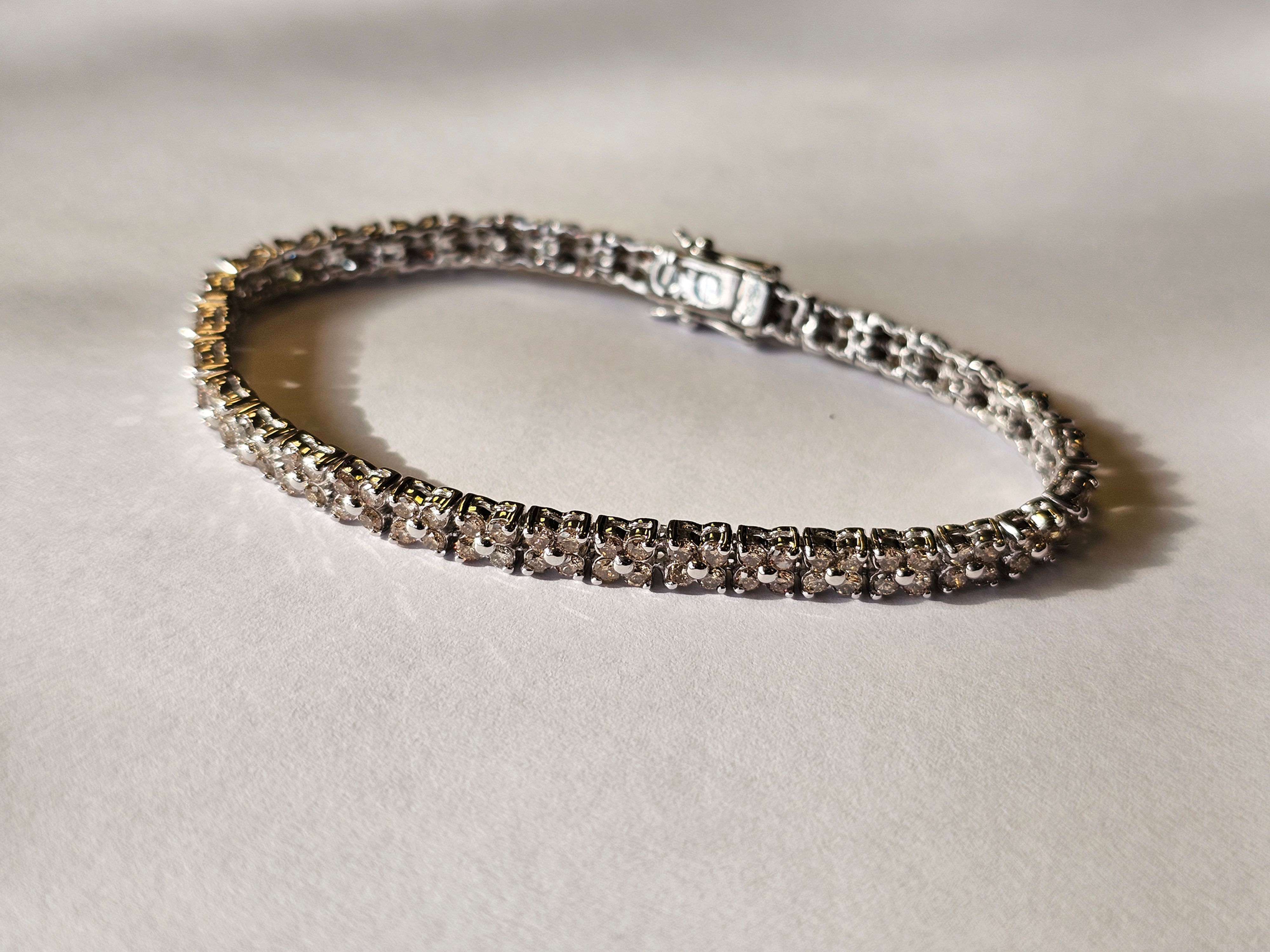 6.75" 18ct Gold & Diamond Bracelet 