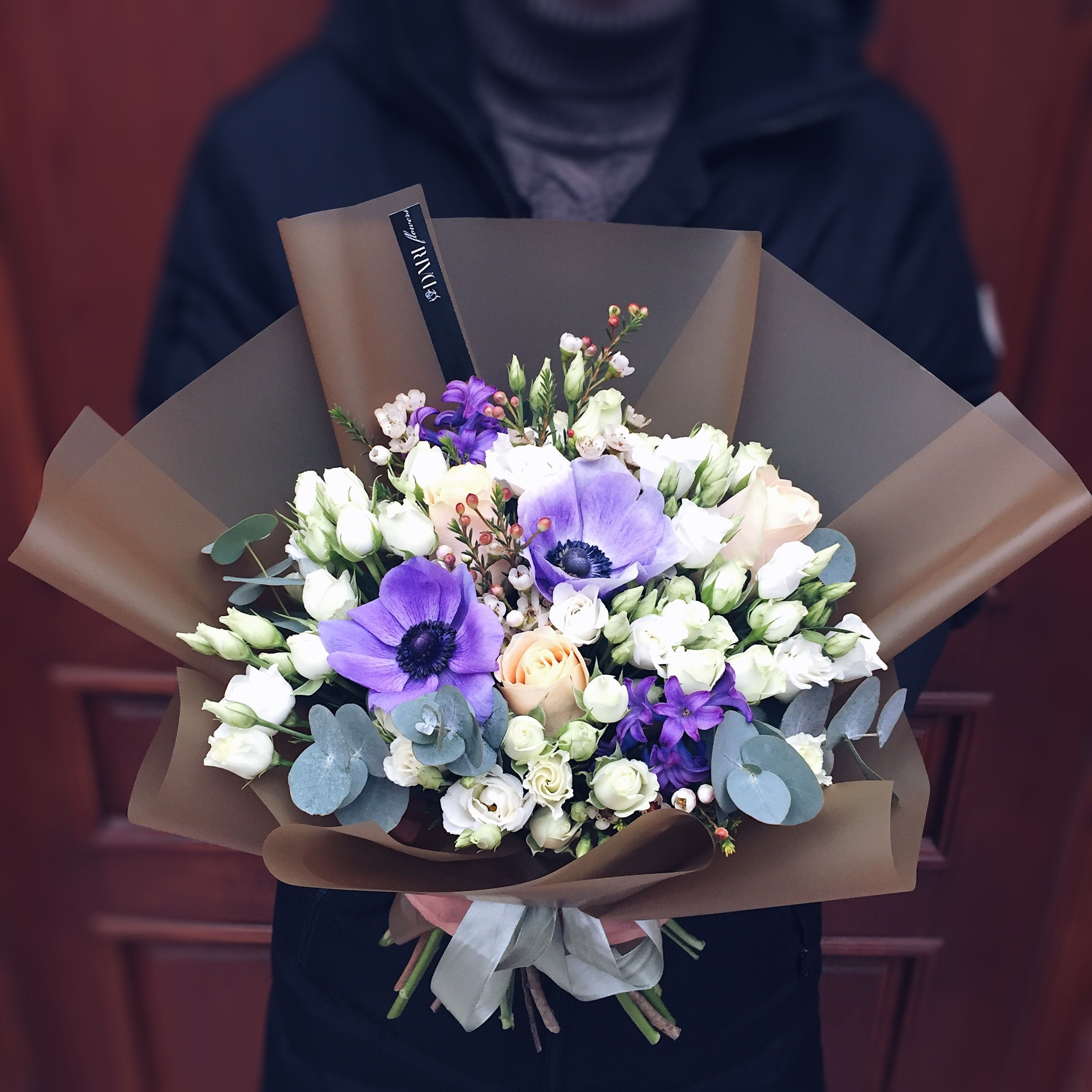 Букет с анемонами