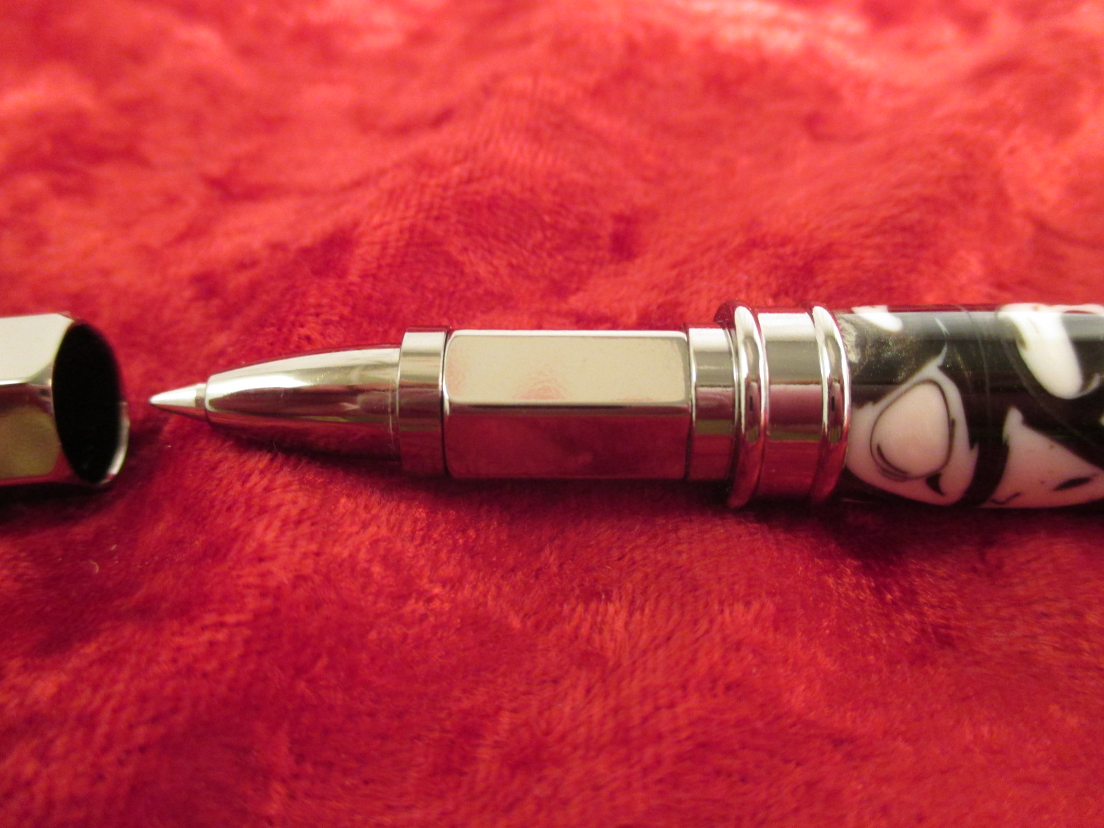 Vertex Acrylic Pen