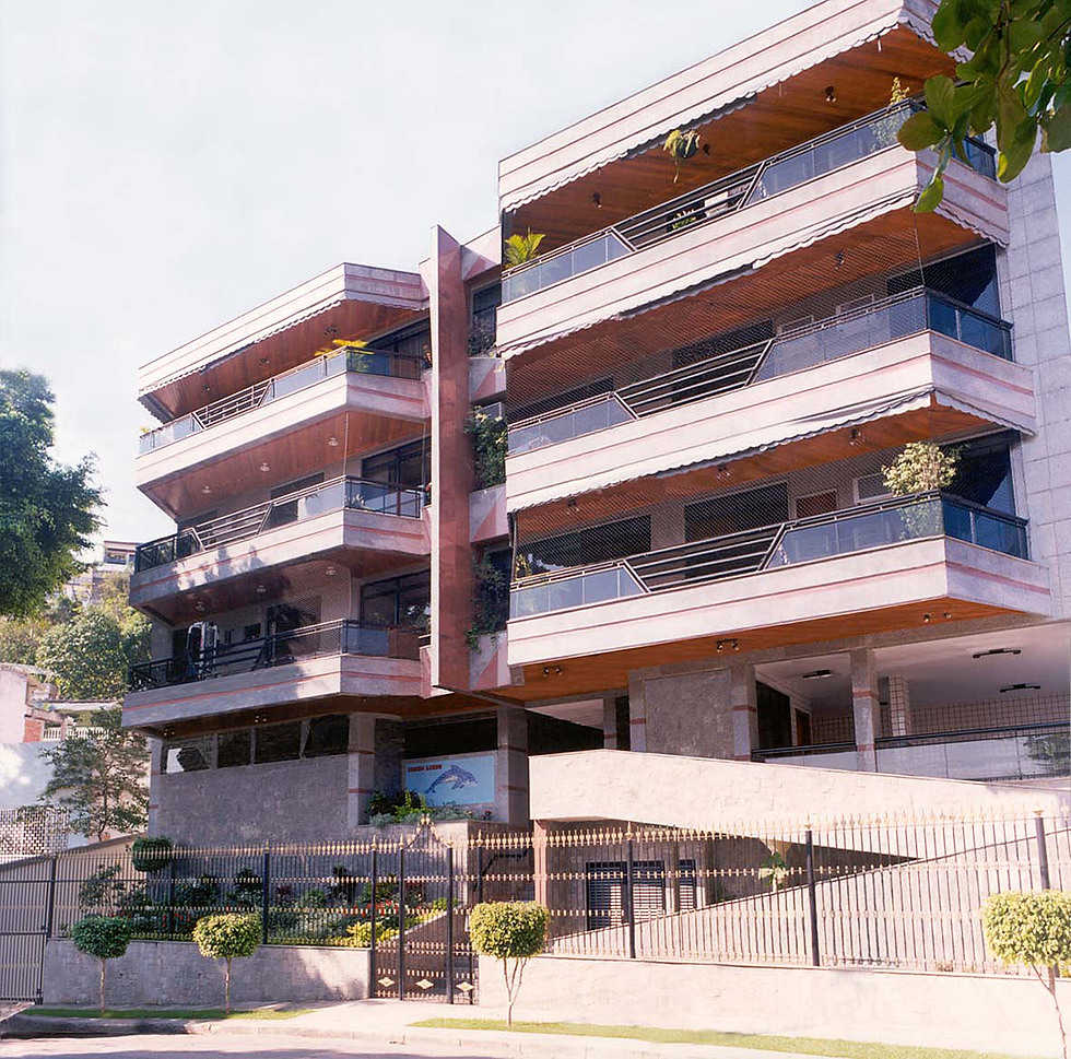 Rua Pinto Alpoim 672