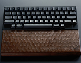 Hhkb亀甲名栗木製パームレスト＆キーボードルーフ | 木製iphoneケース
