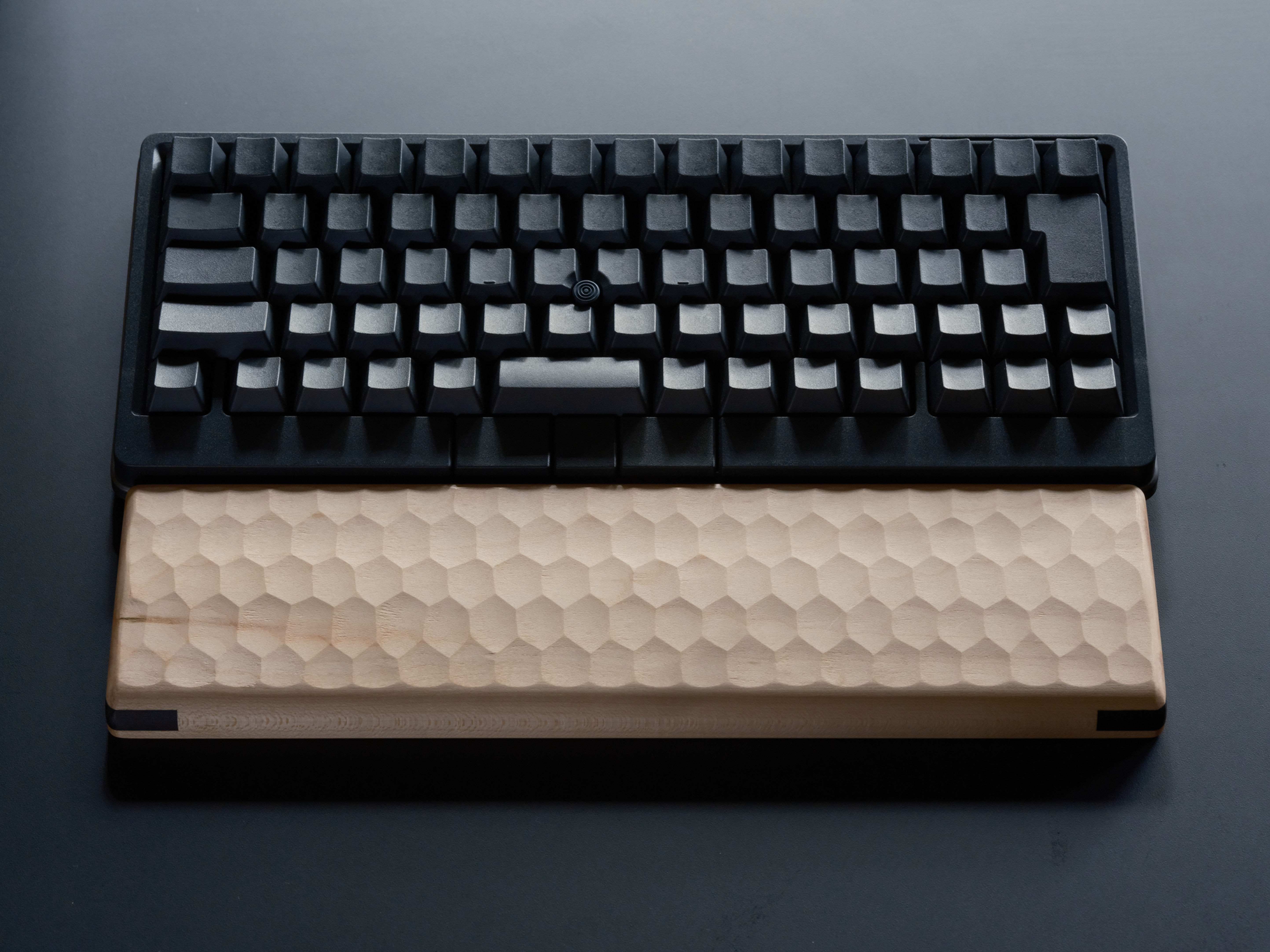 HHKB Studio専用 木製パームレスト&ガイドセット | 松葉製作所