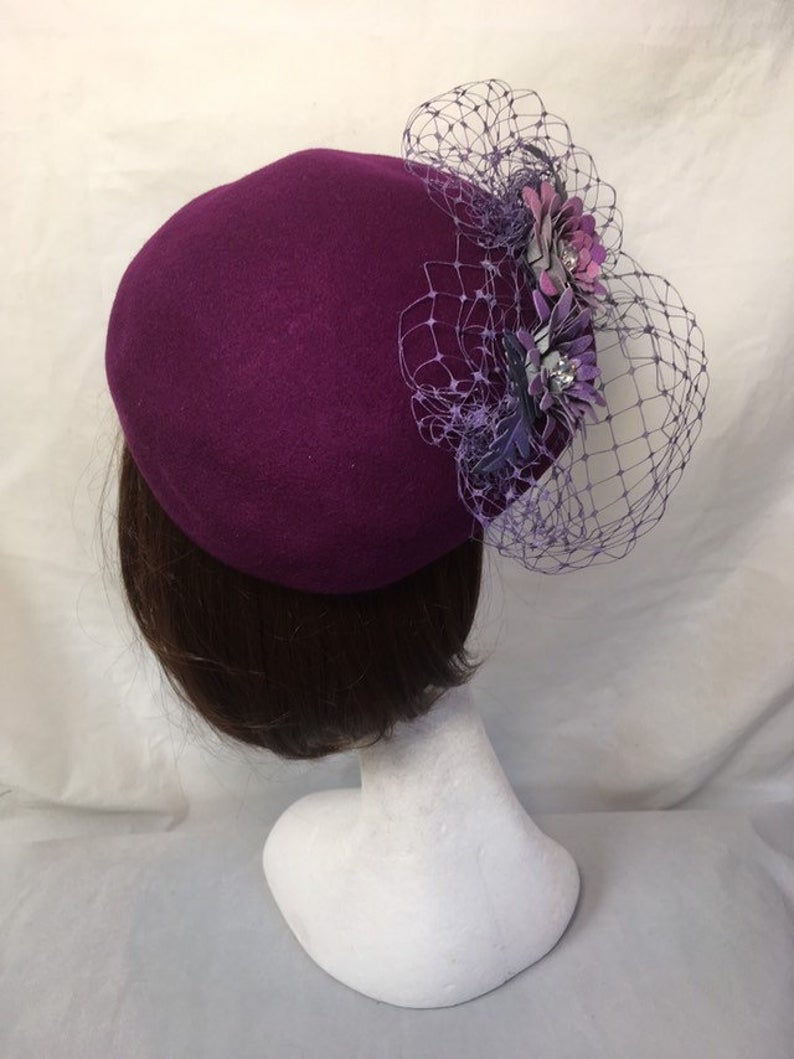 Thumbnail: Vintage purple fascinator