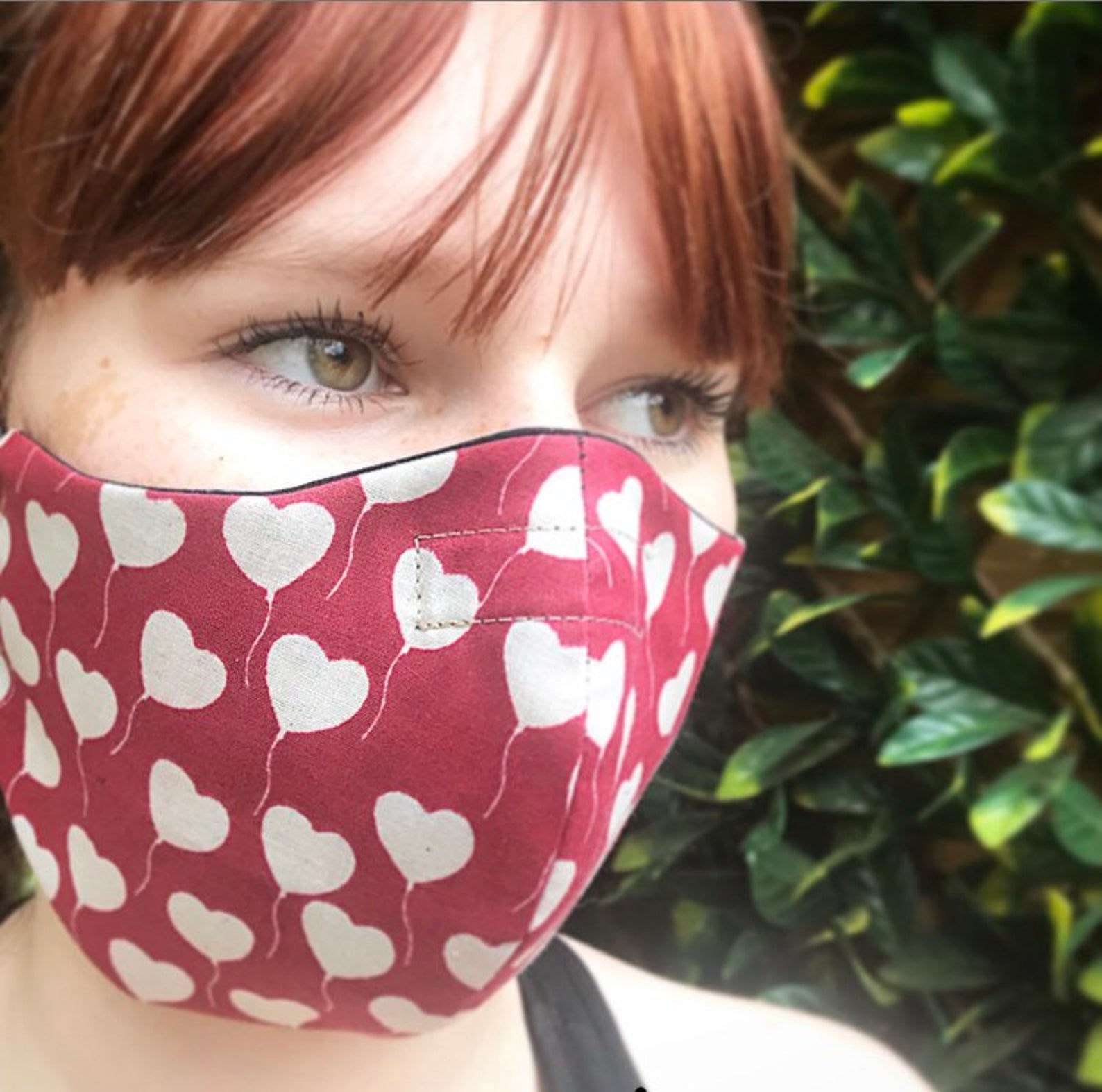 Red hearts face mask