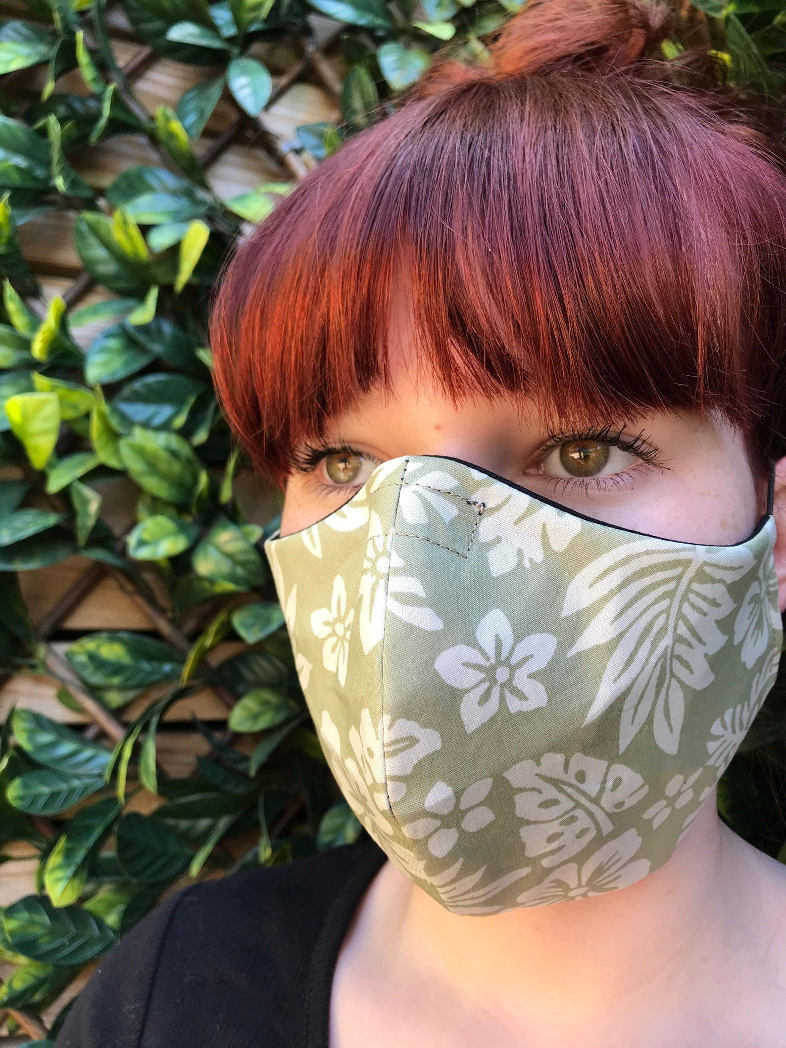 Pistachio flower face mask