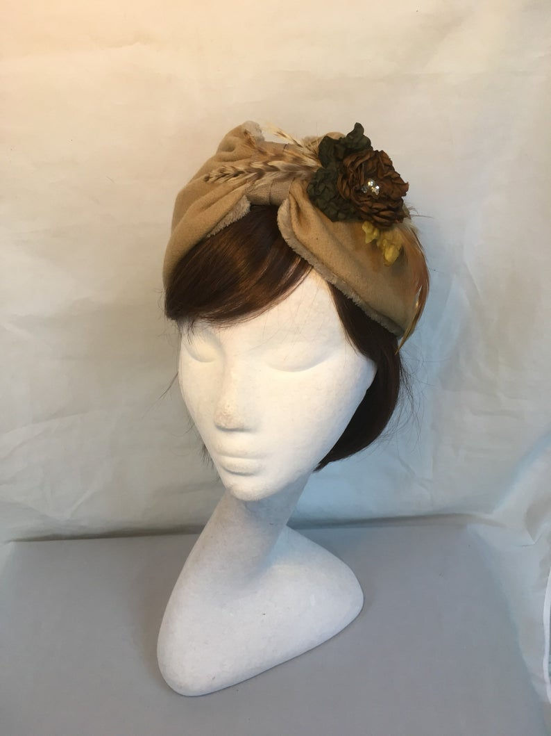 Thumbnail: Beige Turban band TB17