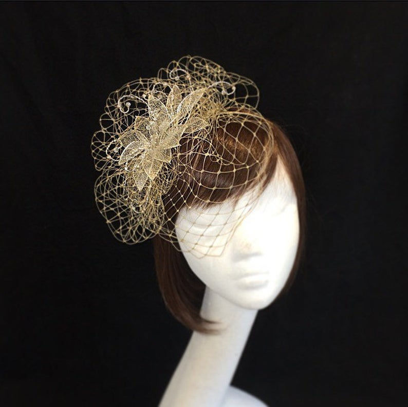 Thumbnail: Vintage style wedding hat