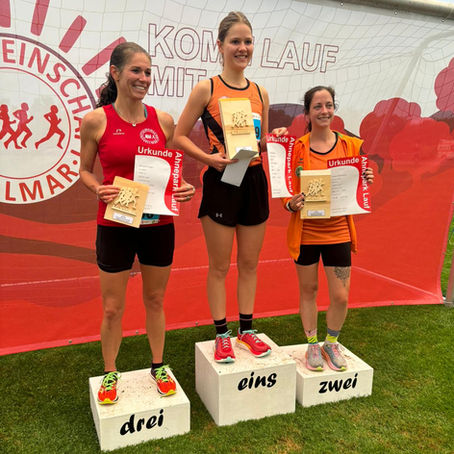 23 Athletinnen und Athleten vom Laufteam Kassel am Start beim 5. Ahneparklauf der Laufgemeinschaft Vellmar - 11 Altersklassensiege