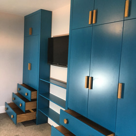 Baker Bespoke Wardrobes Fitted Furniture Bristol
