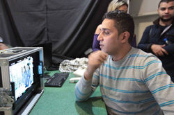 المخرج مارون ايليا يراقب