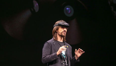 hololens_2.jpg